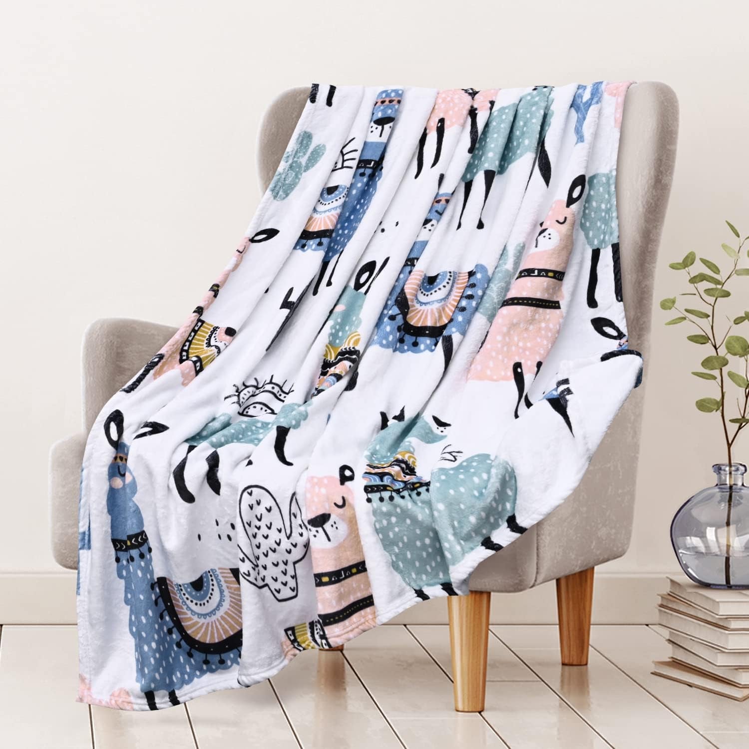 Alpaca Llama Throw Blanket for Kids Women Adult, Warm Soft Fleece Flannel Microfiber Blanket, Lightweight Cozy Couch Bed Sofa Blankets Gifts for Girls, 60" X 80" Cute Llama Blanket