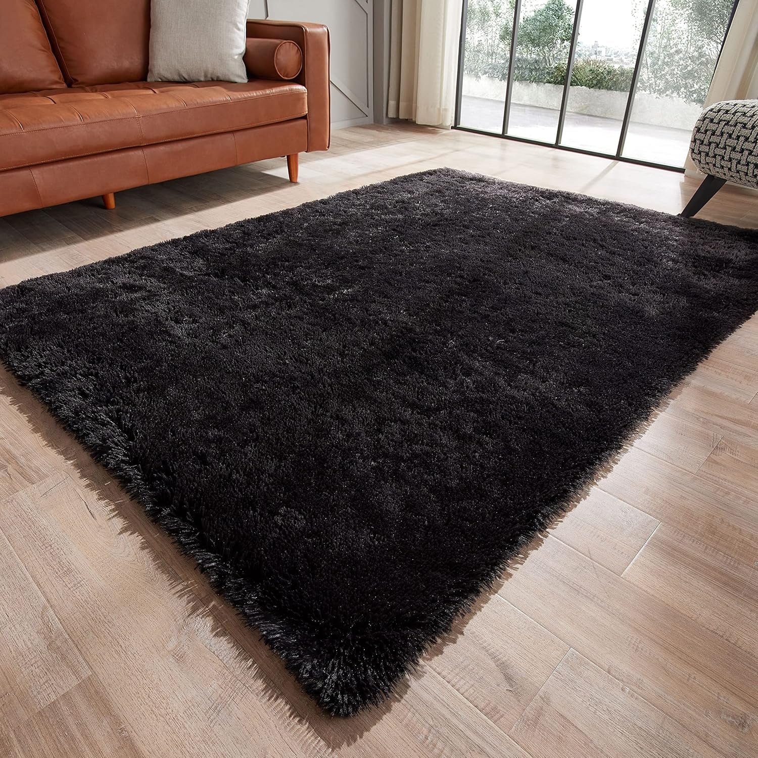 Shag Ultra Soft Area Rug, Fluffy 4'X6' Solid Black Rugs Plush Non-Skid Indoor Fuzzy Faux Fur Rugs Furry Accent Carpets for Living Room Bedroom Nursery Kids Playroom Decor
